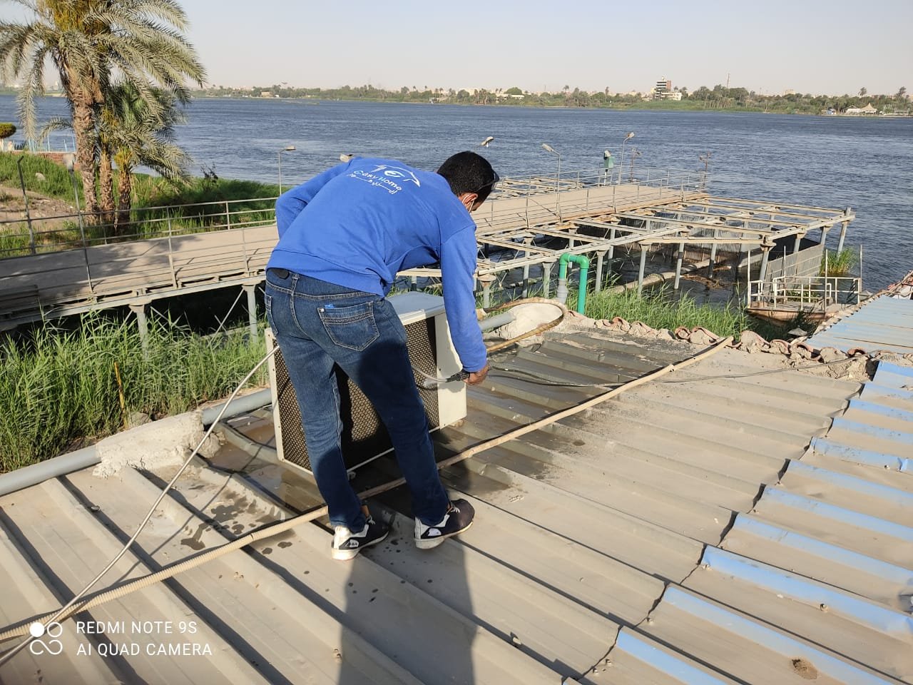 غسيل سجاد حرير إيراني بأجهزة الشفط المائي