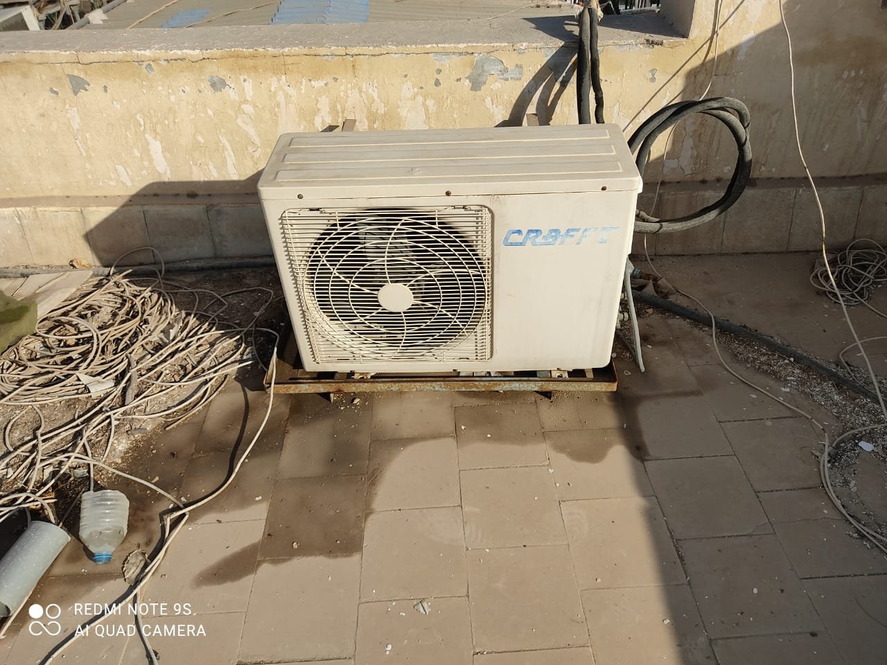 صيانة كارتة الكهرباء والكمبروسر في الموقع